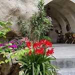 Anatolia Cave Konukevi